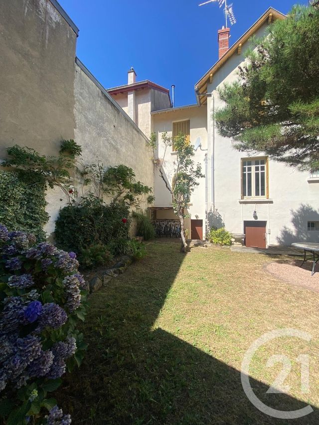 maison à vendre - 7 pièces - 188.0 m2 - CHATEL GUYON - 63 - AUVERGNE - Century 21 Agence Girard