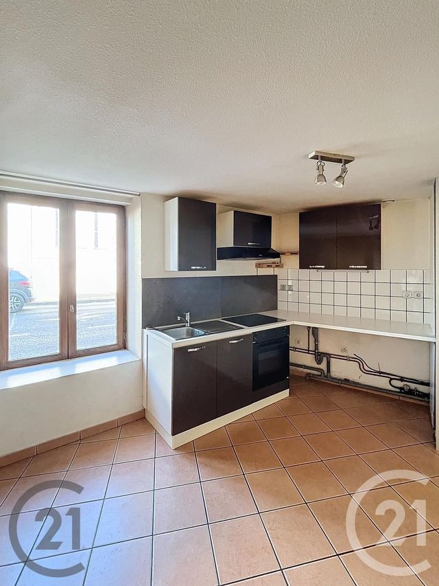 Appartement F3 à vendre - 3 pièces - 59.7 m2 - RIOM - 63 - AUVERGNE - Century 21 Agence Girard