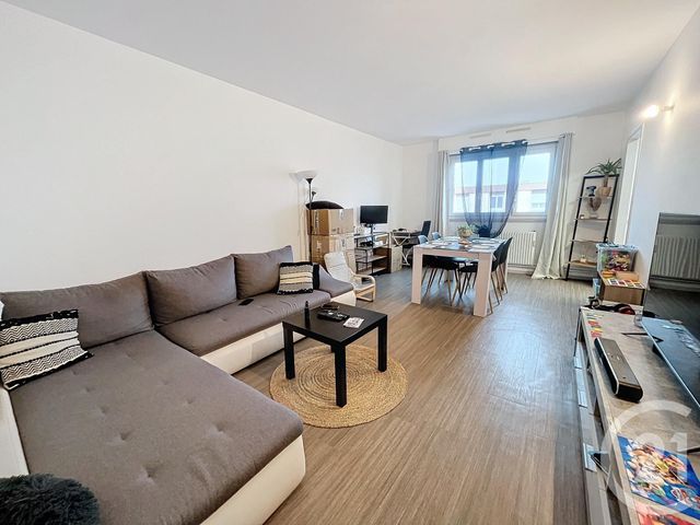 Appartement F3 à vendre - 3 pièces - 66.8 m2 - RIOM - 63 - AUVERGNE - Century 21 Agence Girard