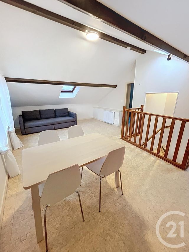 Appartement F3 à louer AIGUEPERSE